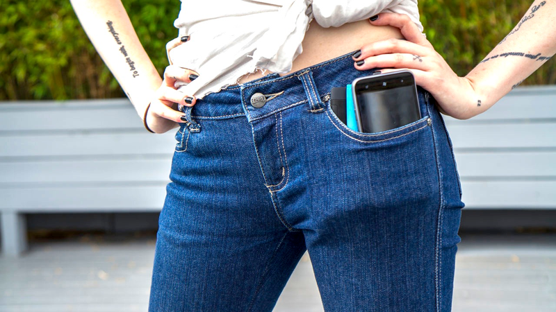 Illustration for article titled Giant Smartphones in Skinny Jeans: A Photoshoot